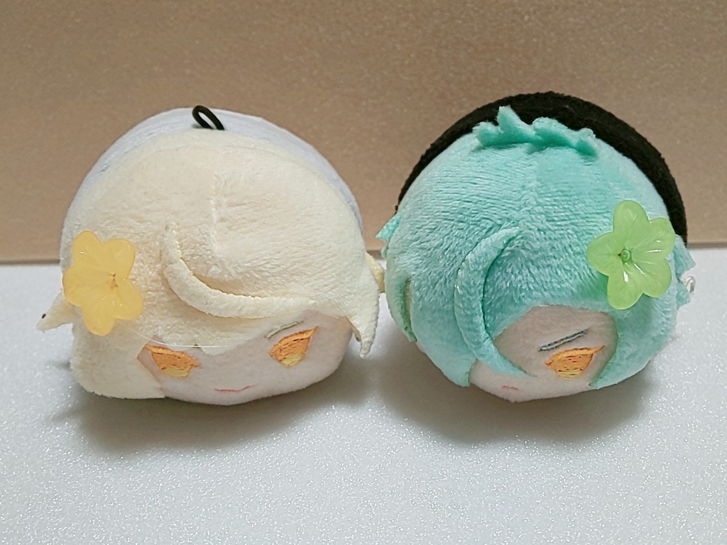 10色の大きめのお花、ぬい飾り