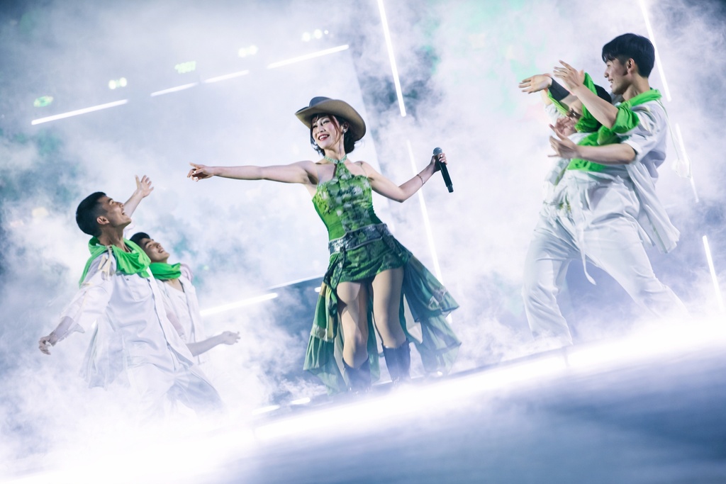 Kỵ Sĩ Và Ánh Sao-Đông Nhi