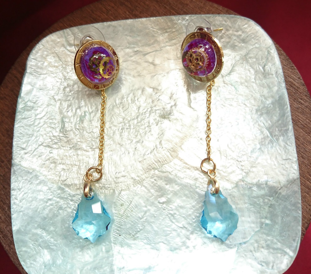 時の歯車ピアス