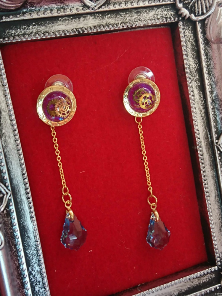 時の歯車ピアス