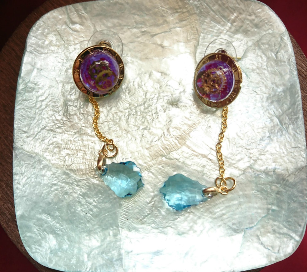 時の歯車ピアス