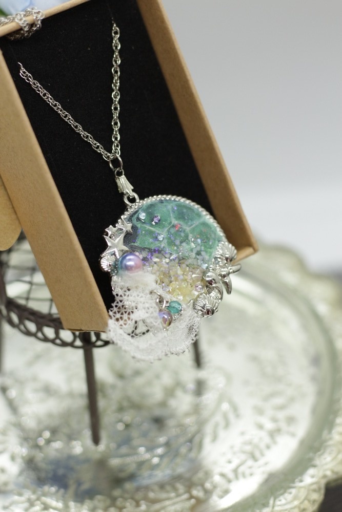 泡となった人魚の思い出ネックレス