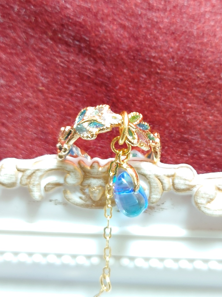 【ラキオイメージ】Swallow【イヤーカフ】金色×青紫ドロップ