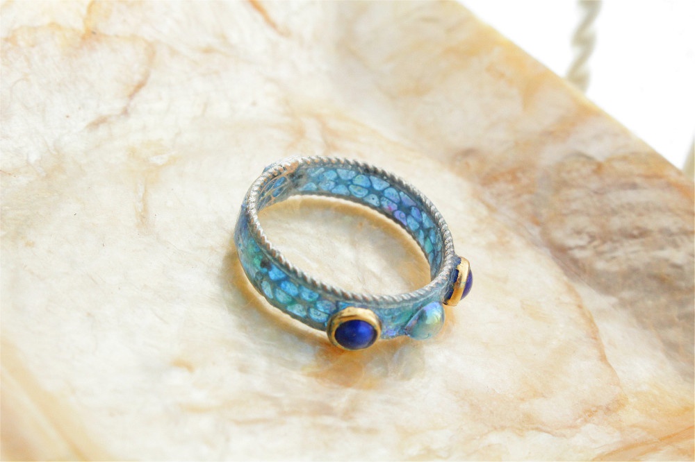 ステンドグラス風リング