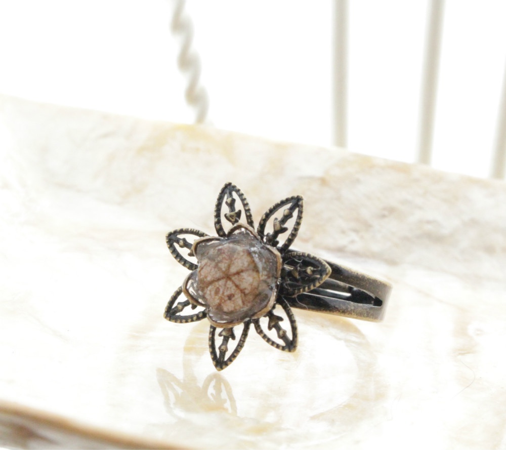 桜石(菫青石仮晶)リング