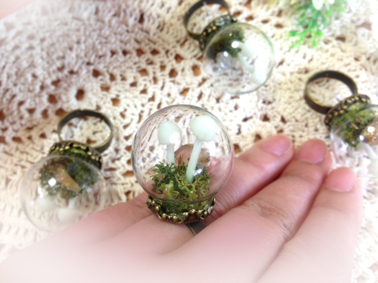 【蓄光】光るきのこのガラスドーム 標本指輪