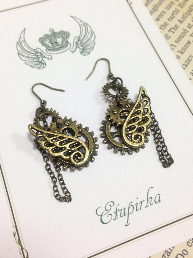 ピアス<<Maneuver Gear>>