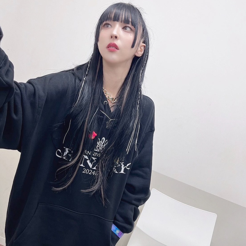 綾野ましろBINARYビッグシルエットパーカー