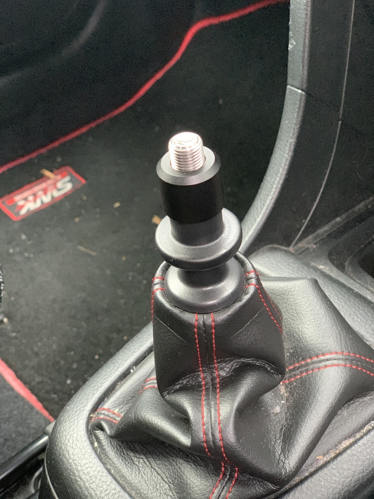 スイフトスポーツ(zc32s)MT用 リバースロックカバーナット