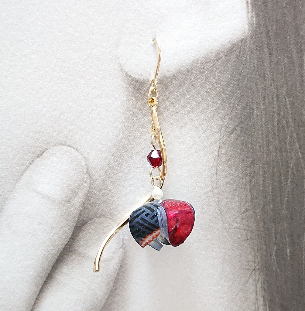 時間遡行軍イメージ耳飾り