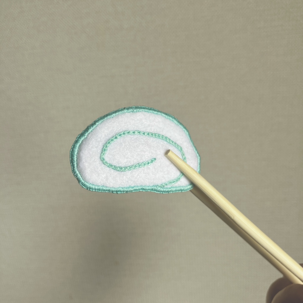 富山のぐるぐるかまぼこぱっちんどめ