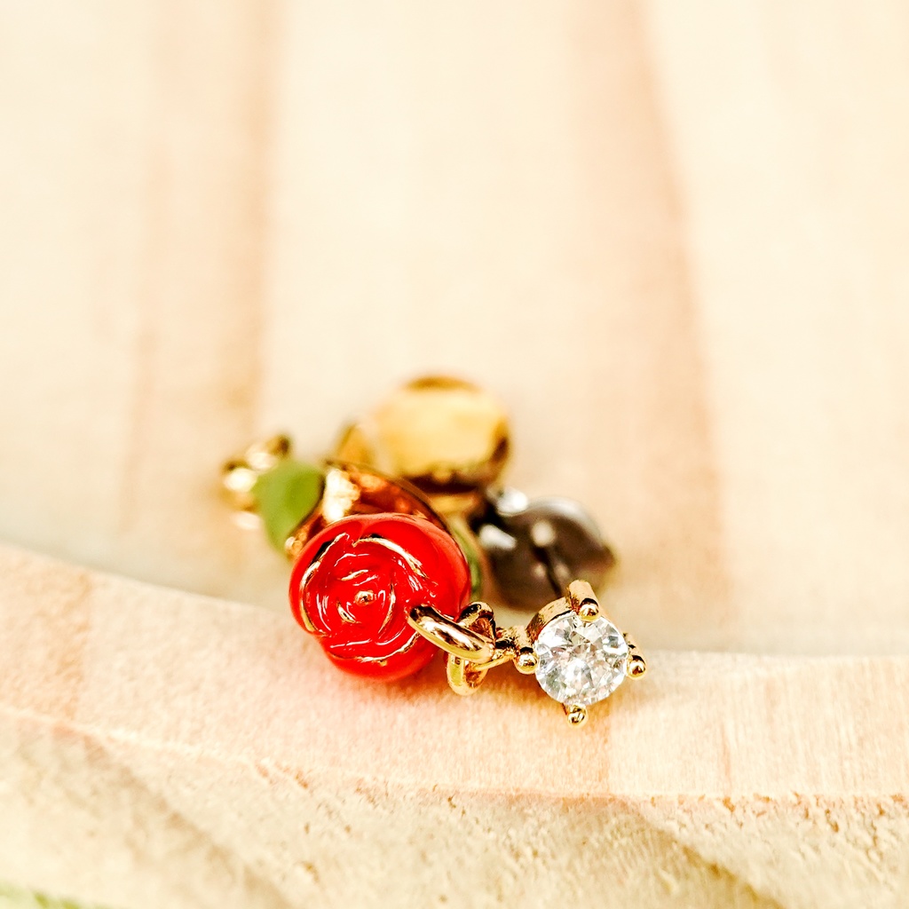 球根付きチューリップピアス