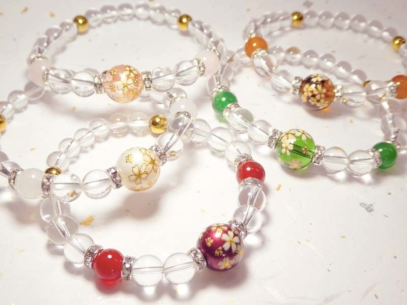 《桜と水晶のブレスレット》