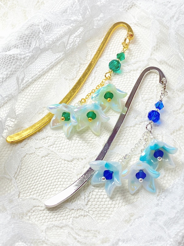 【伯仲イメージ】百合の花のブックマーカー