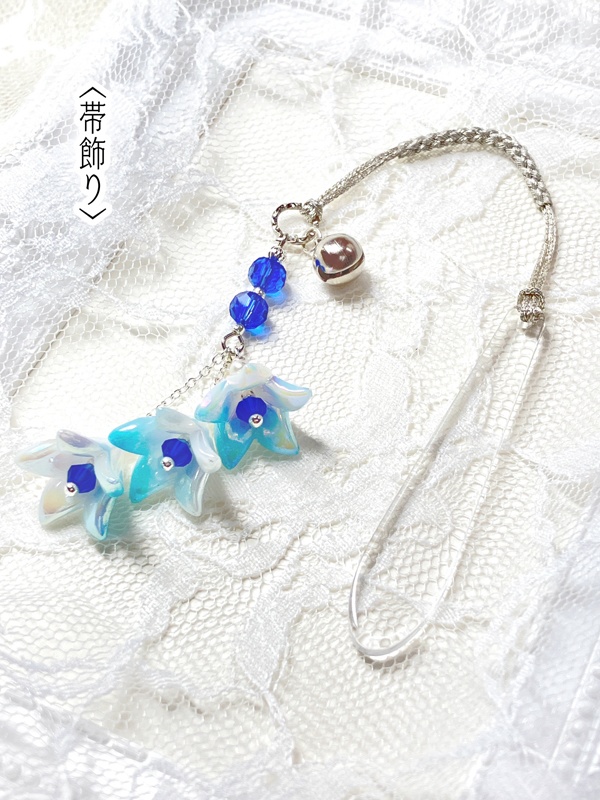 【伯仲イメージ】百合の花の根付〈帯飾りに変更可〉