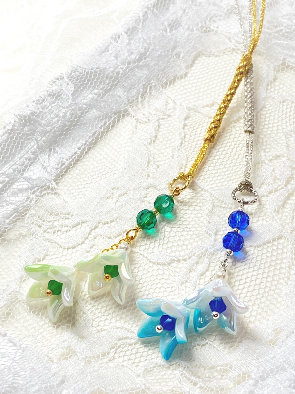 【伯仲イメージ】百合の花の根付〈帯飾りに変更可〉