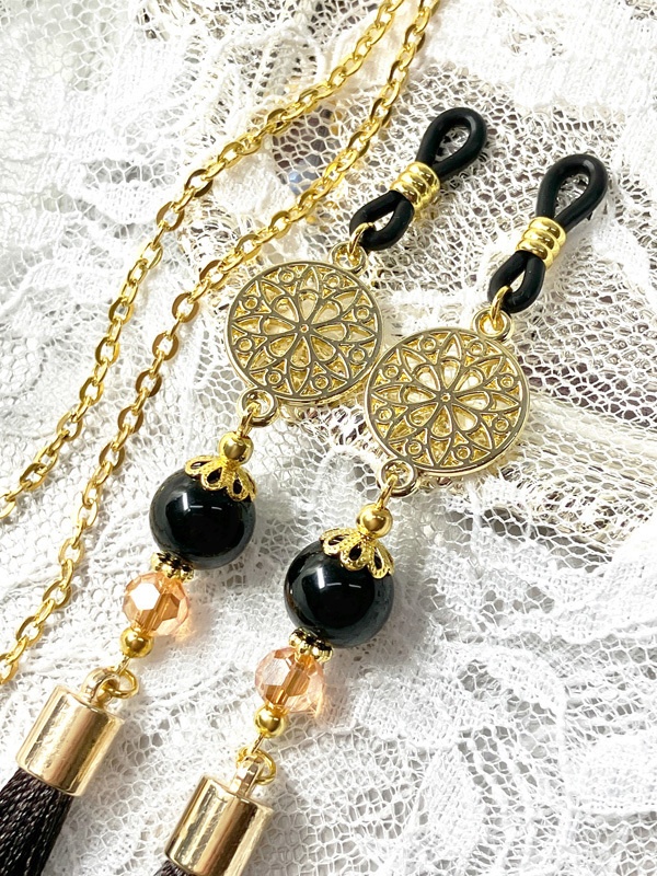 【アジアン風 眼鏡チャーム/イヤリング&ピアス】〈燭台切光忠カラー〉