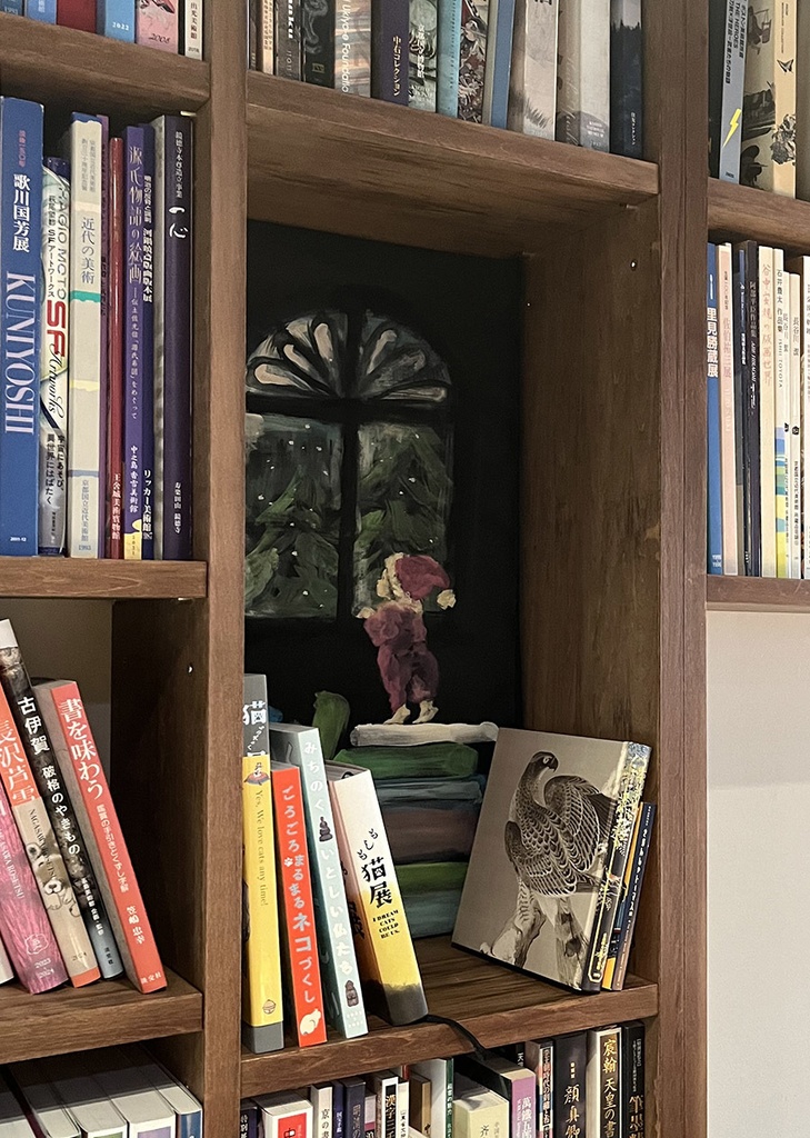 Live painting work / 本棚の向こう側