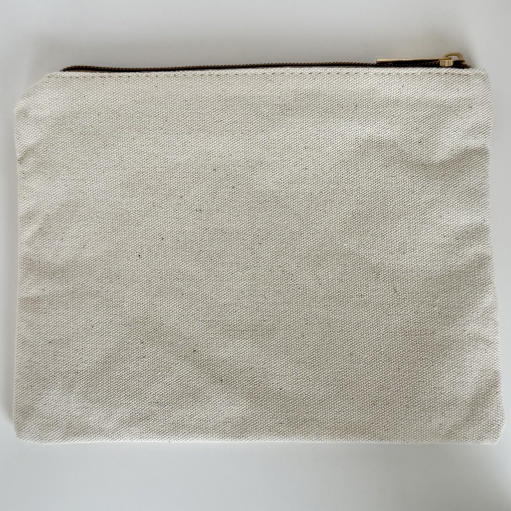 うさぎのうい 刺繍ポーチ ホワイト