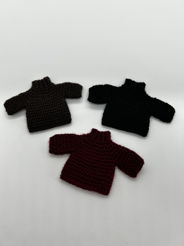 手編みハイネックニットセーター