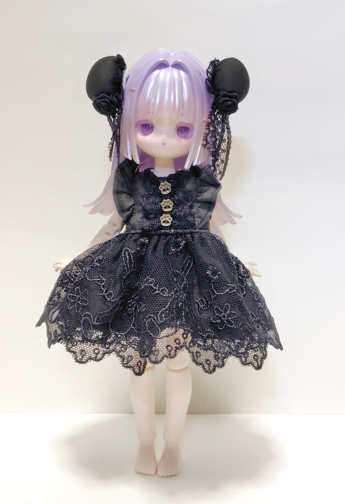 黒うさぎのショルダーフリルワンピース(シニヨン)