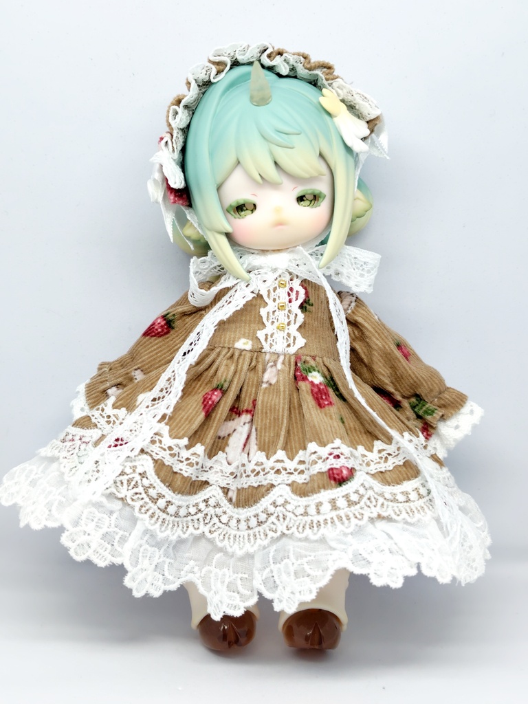 うさぎと苺のコーデュロイワンピース　ブラウン