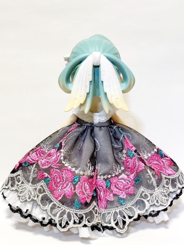 オフショルダードレス 黒×ピンク