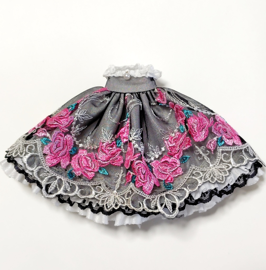 オフショルダードレス 黒×ピンク