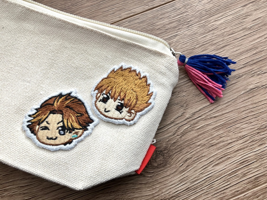 刺繍ワッペンポーチ