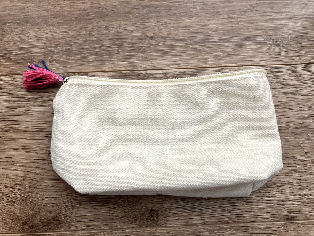 刺繍ワッペンポーチ