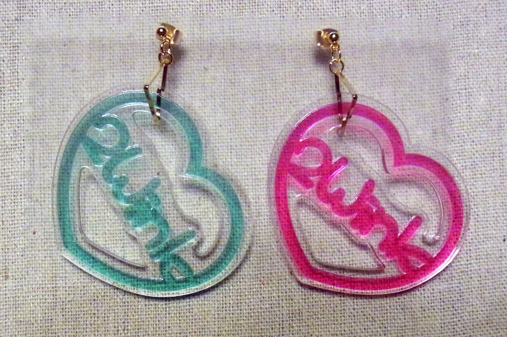 2wink　アクリルイヤリング