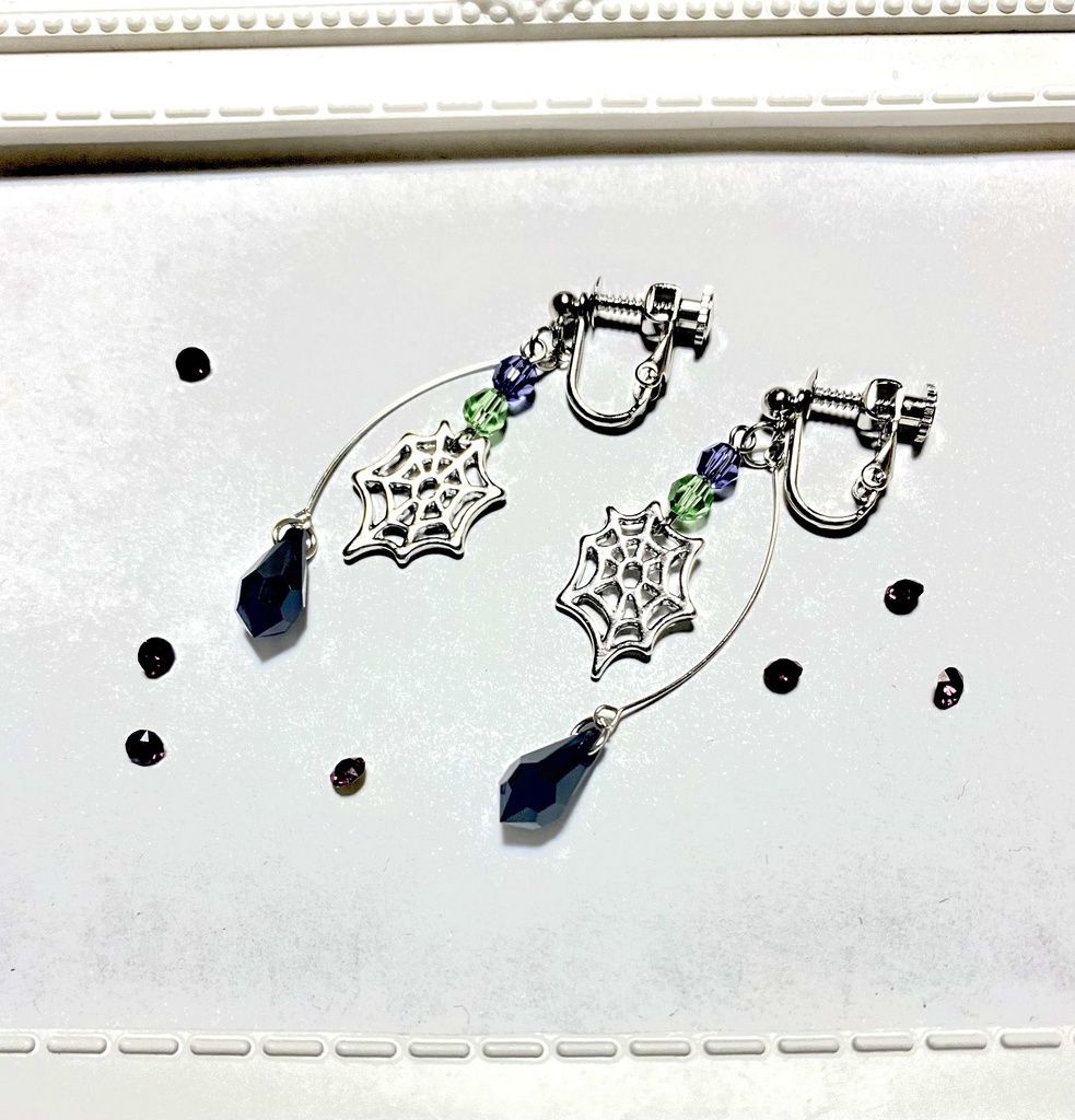 怪物の雫〜イヤリング・ピアス