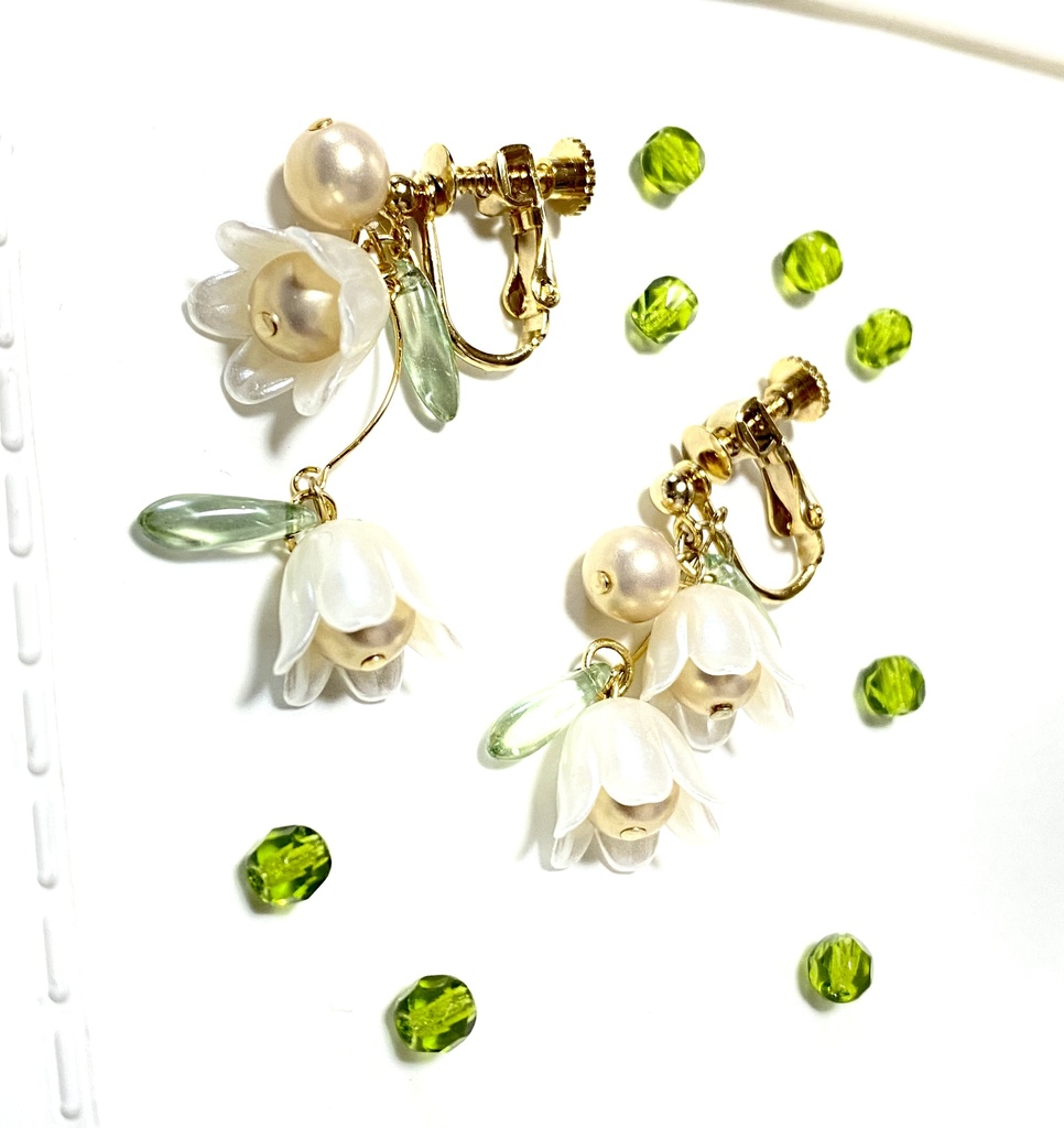 二輪の白スズラン〜イヤリング・ピアス