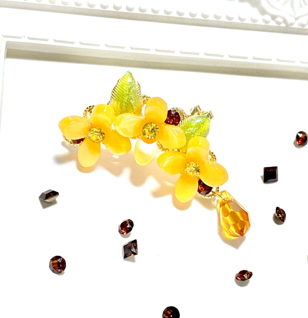 金木犀・銀木犀の雫〜イヤーカフ