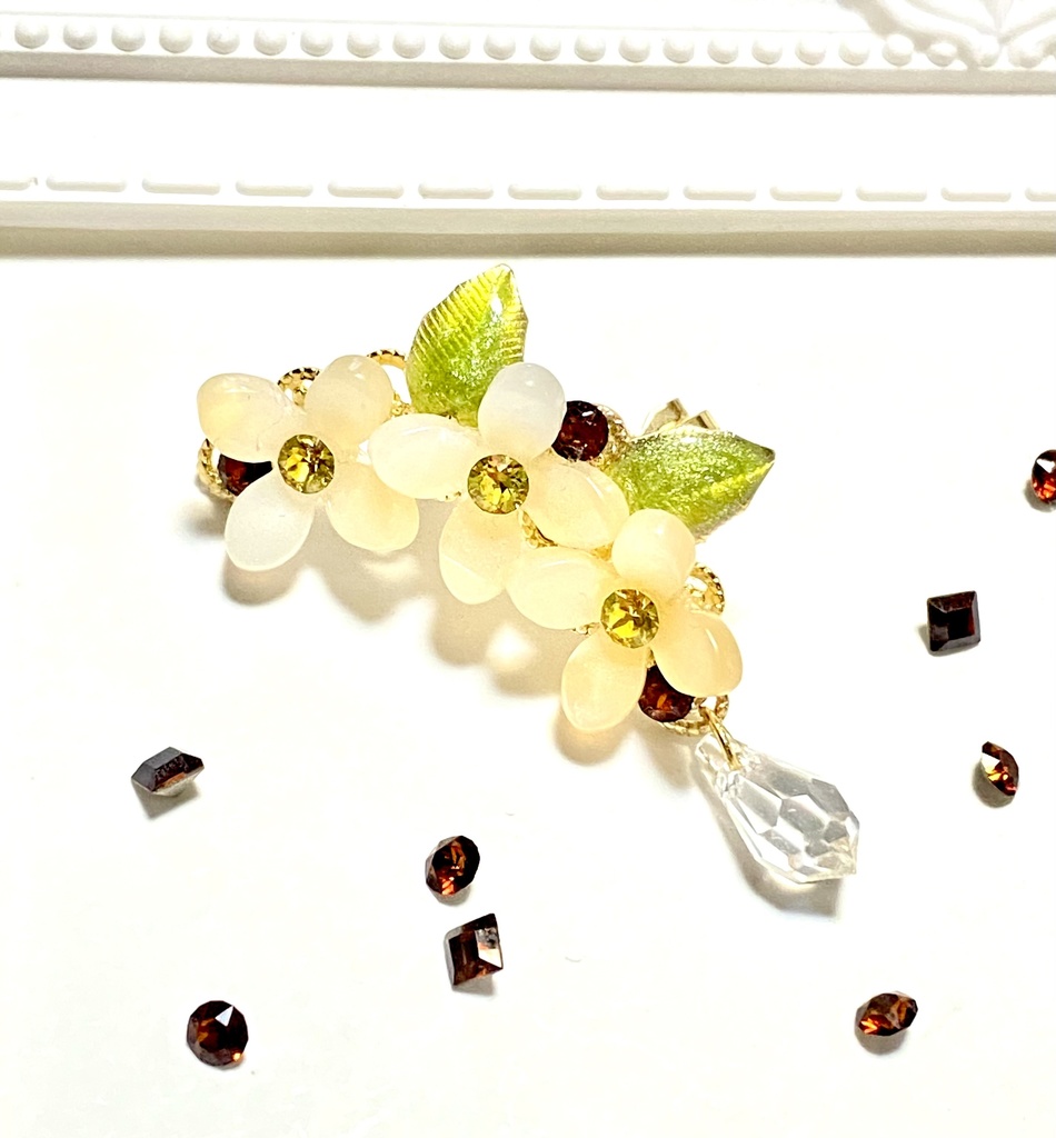 金木犀・銀木犀の雫〜イヤーカフ