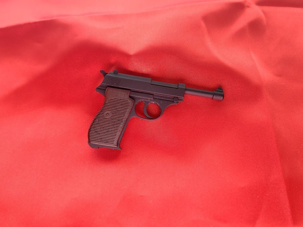 1/4スケール ワルサーP38 ac41