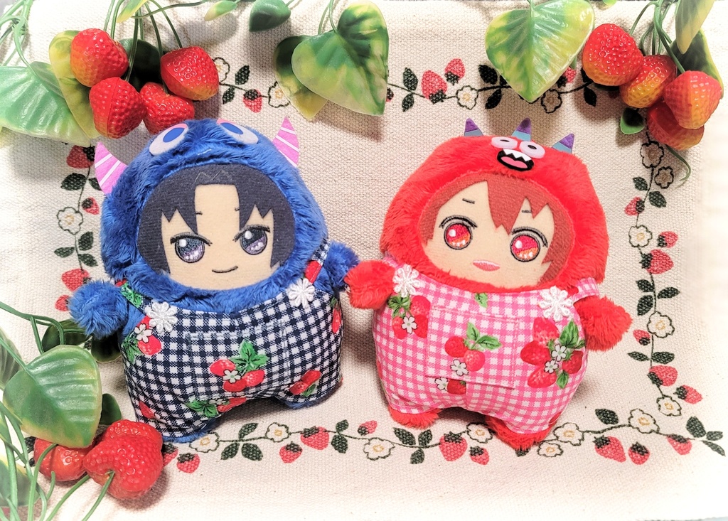 いちごのサロペット