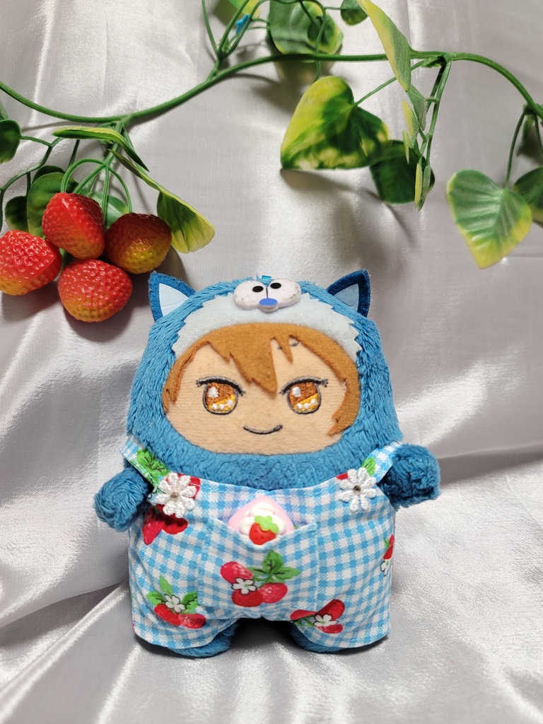 いちごのサロペット