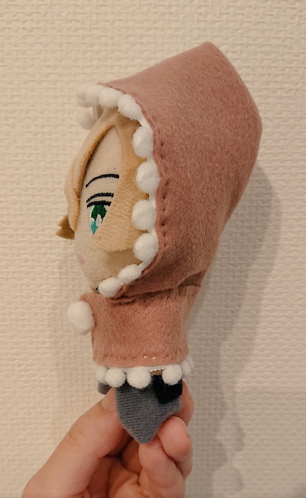 とんがり帽子ケープ