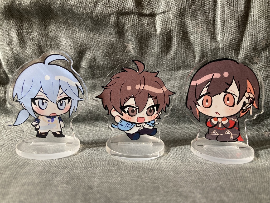 八エイエドのアクリルスタンド