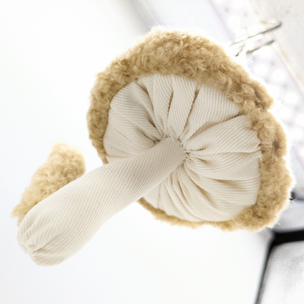 動物キノコキーホルダー 【ねこキノコ・コロッケみたいな子】