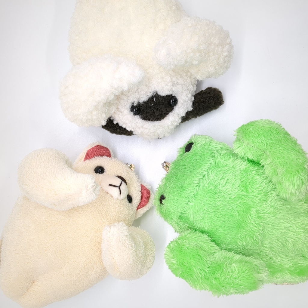 頼りがいある動物たちのぬいぐるみキーホルダー【シロクマ、ヒツジ、カエル】