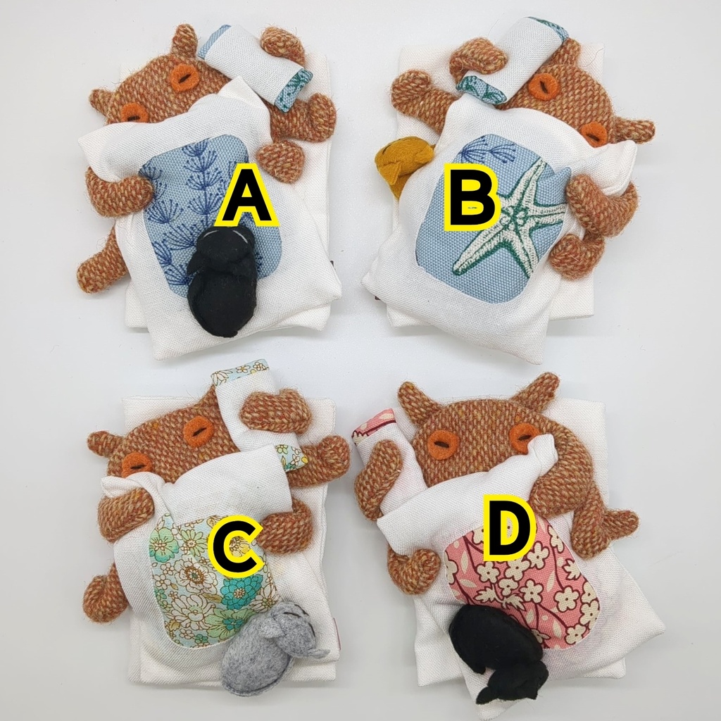 おふとんブローチ【メンダコ】