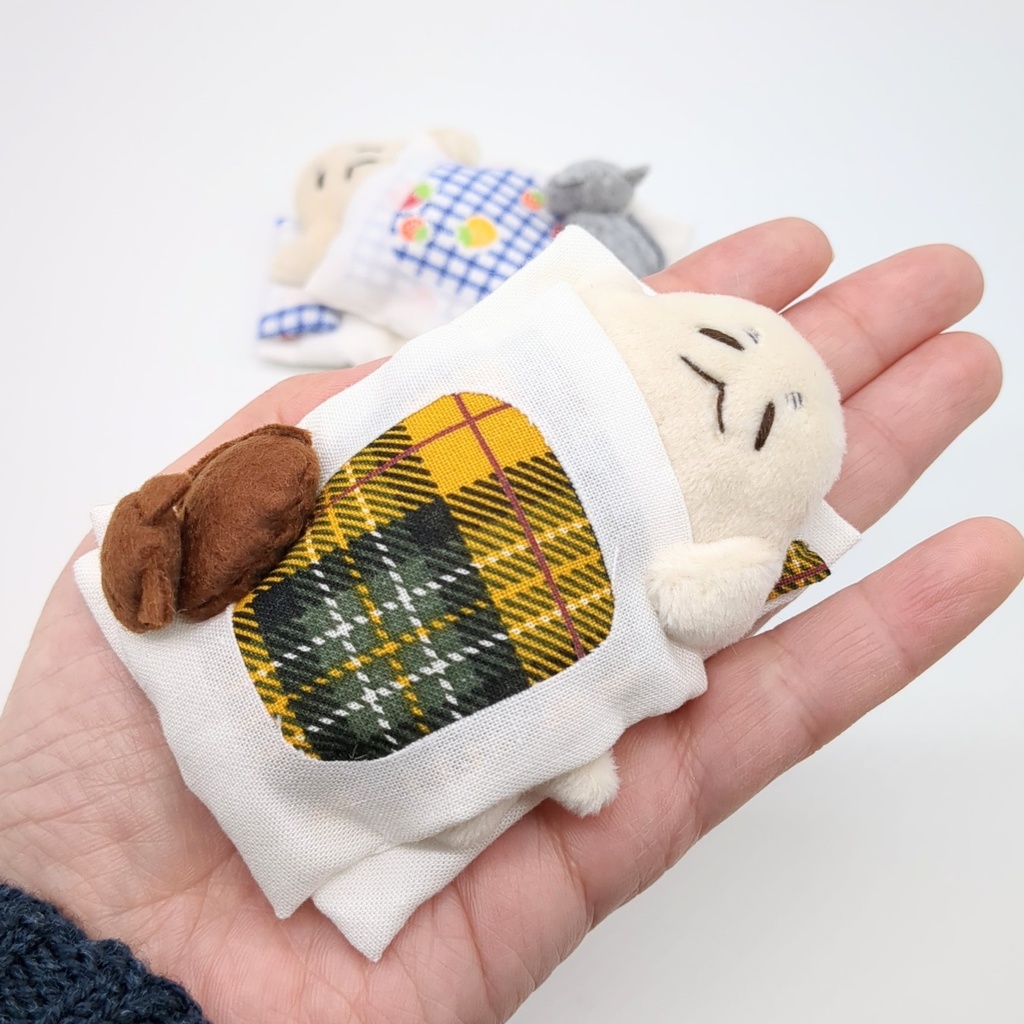 おふとんブローチ【アザラシ】