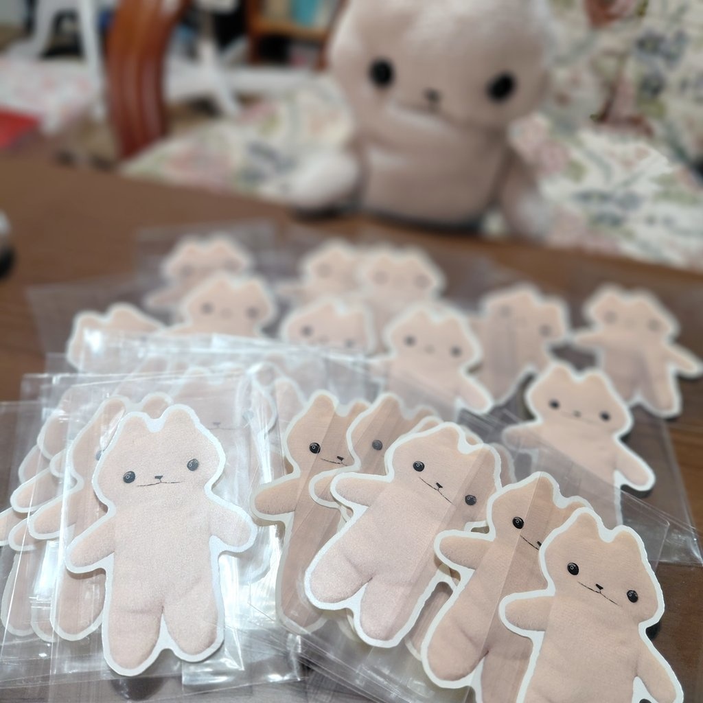 気だてのよいネコちゃんステッカー