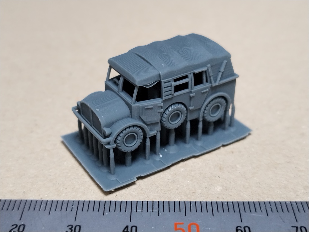 1/144 重統制型乗用車 ホルヒ108 (幌付き) 