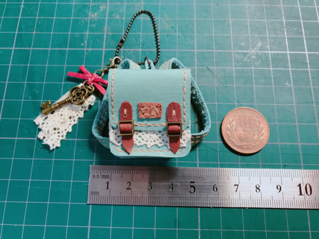 【本革】リュック型コードホルダー【オリジナルデザイン】