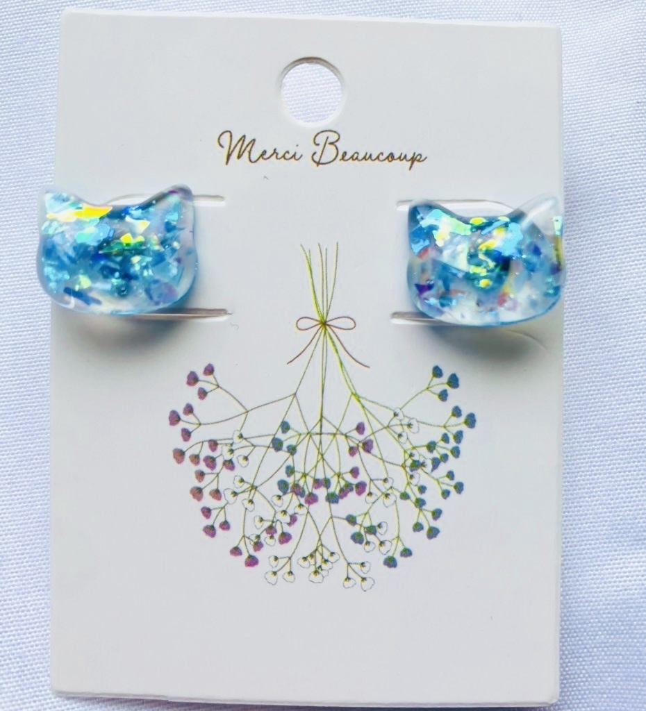 Aurora Cat – 猫のキラキラピアス(両耳用)