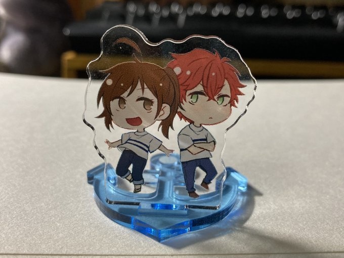 疾唯アクリルスタンド