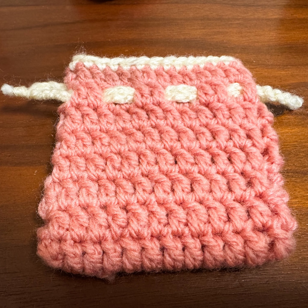 いちごみるくポーチ